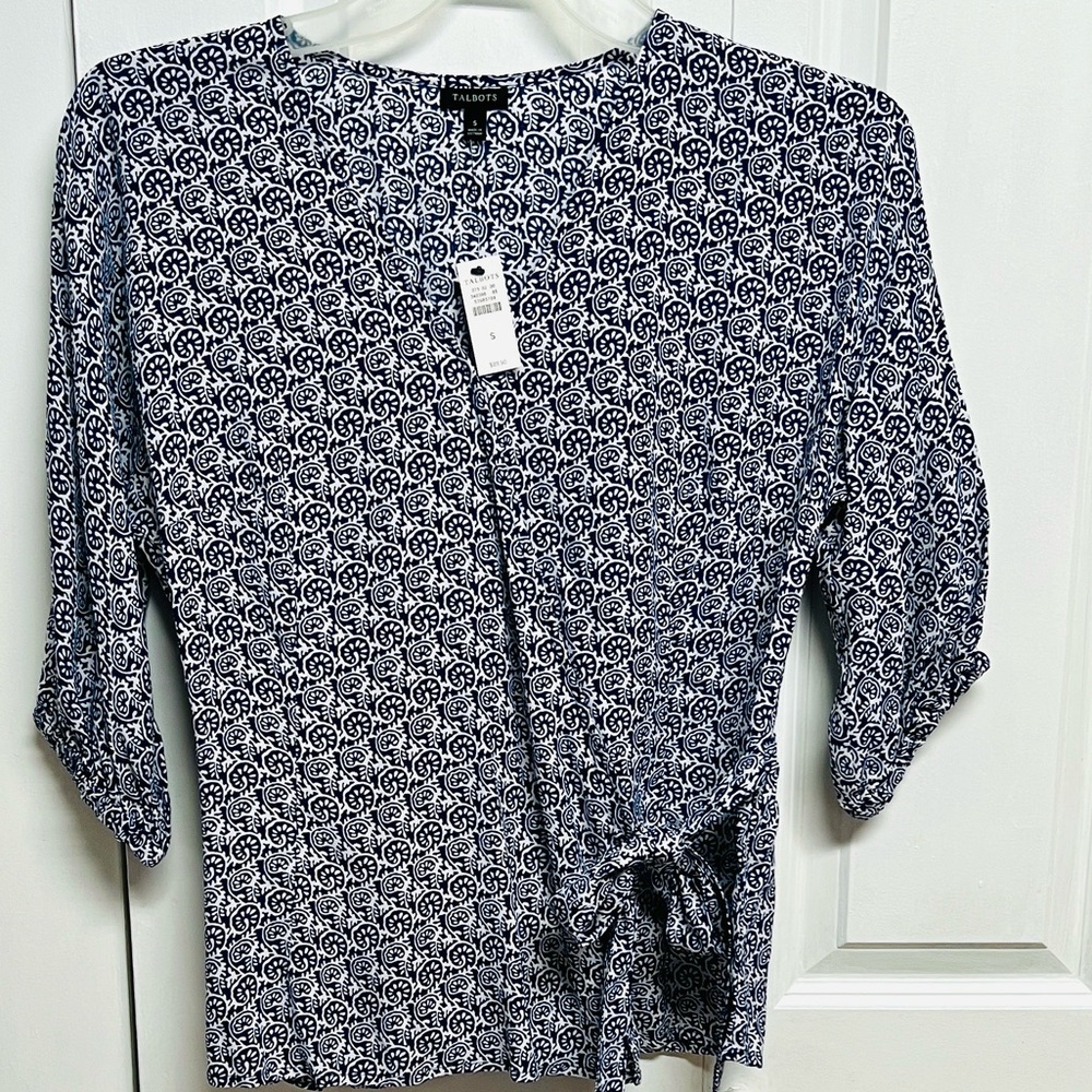 Talbots Navy & White Floral Wrap Top Size S NWT